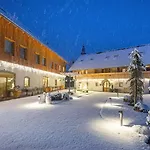 Otel Julian Alps Zgornje Gorje