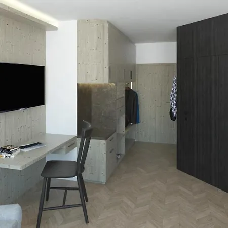 Hotel Julian Alps 4*