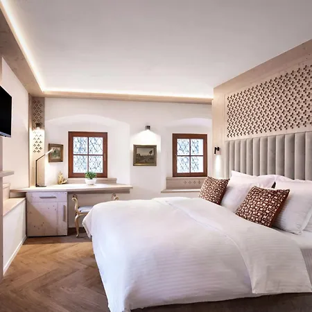 호텔 Julian Alps 4*