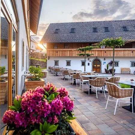 Hotel Julian Alps Zgornje Gorje
